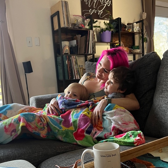 And then I was laid off unexpectedly - make an offer! - Picture 2 of 2